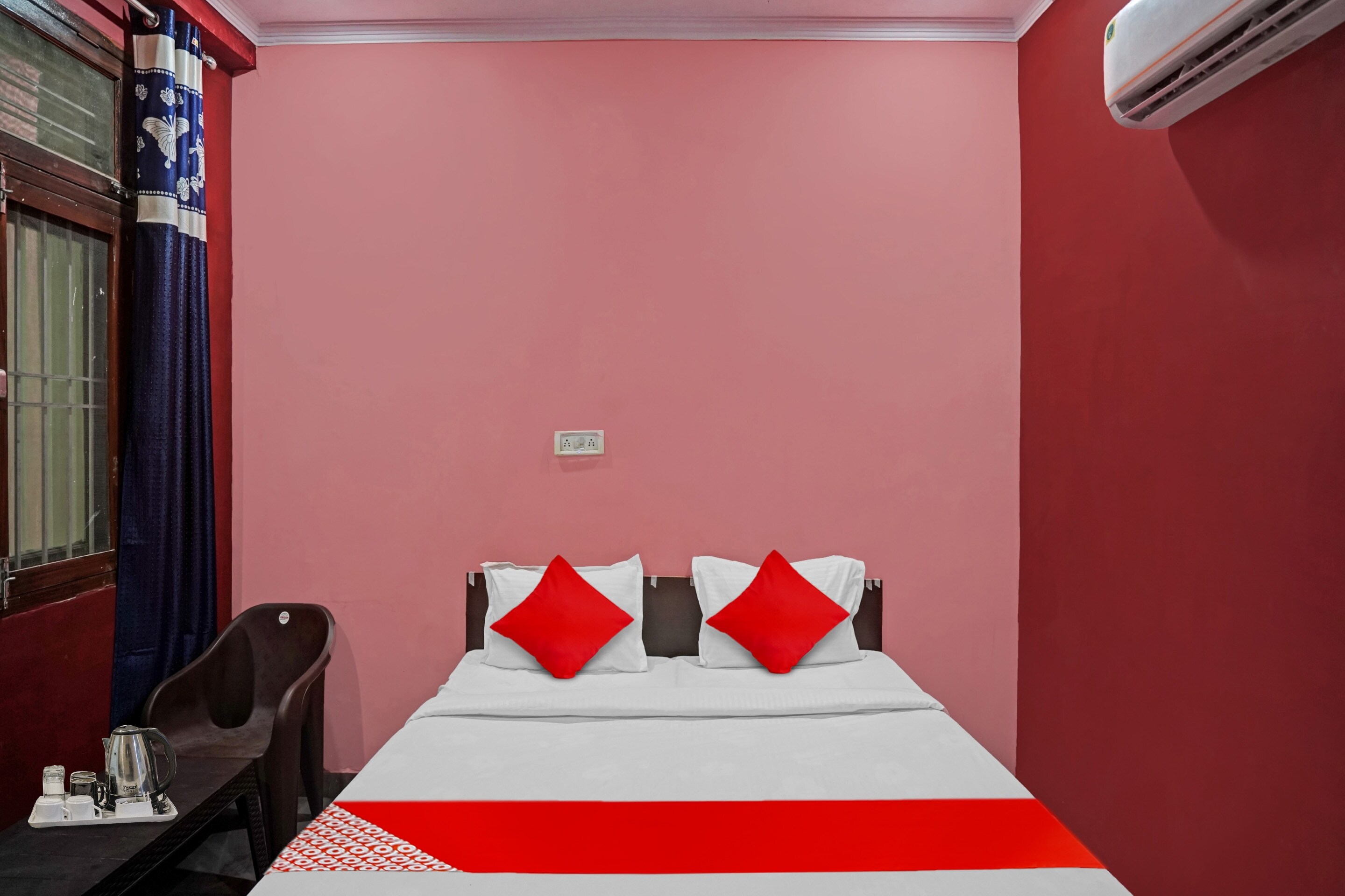 Hotel O Skyland - Tap to explore photos