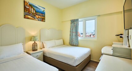 ibis budget Singapore Joo Chiat Room Type - Superior Room with 1 Double Bed and 1 Single Bed ibis budget Singapore Joo Chiat Room Type - Superior Room with 1 Double Bed and 1 Single Bed