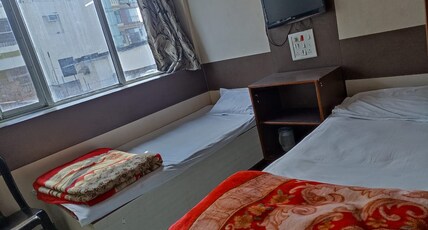 Hotel Awadh Room Type - AC CABIN WITH COMMON WASH ROOM