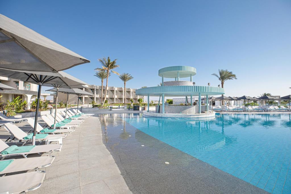 V Hotel Sharm El Sheikh - Tap to explore photos