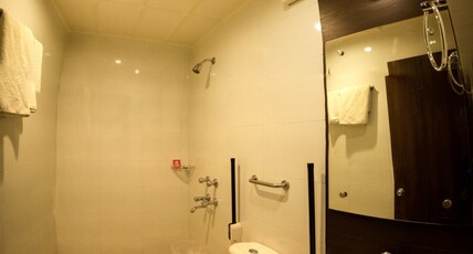 Hotel Sheela Towers Room Type - Business Plus