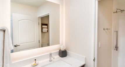 Staybridge Suites TEMECULA - WINE COUNTRY, an IHG hotel Room Type - 1 King Studio Suite Comm Access