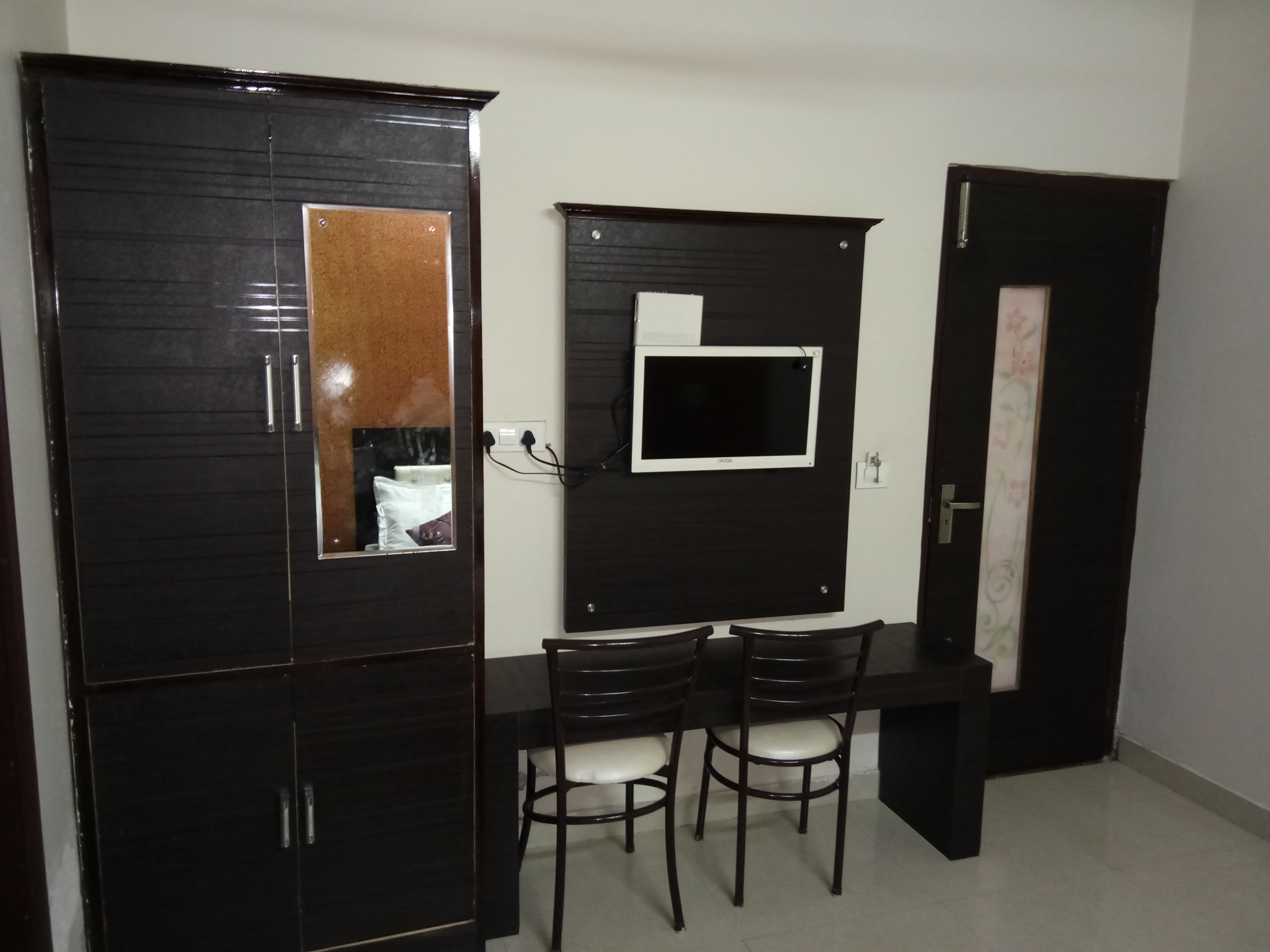 HOTEL JANNAT - Tap to explore photos