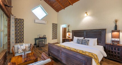 Echor Malusara Lakeview Retreat Bhimtal Room Type - Luxury Room with Balcony (Lake View)