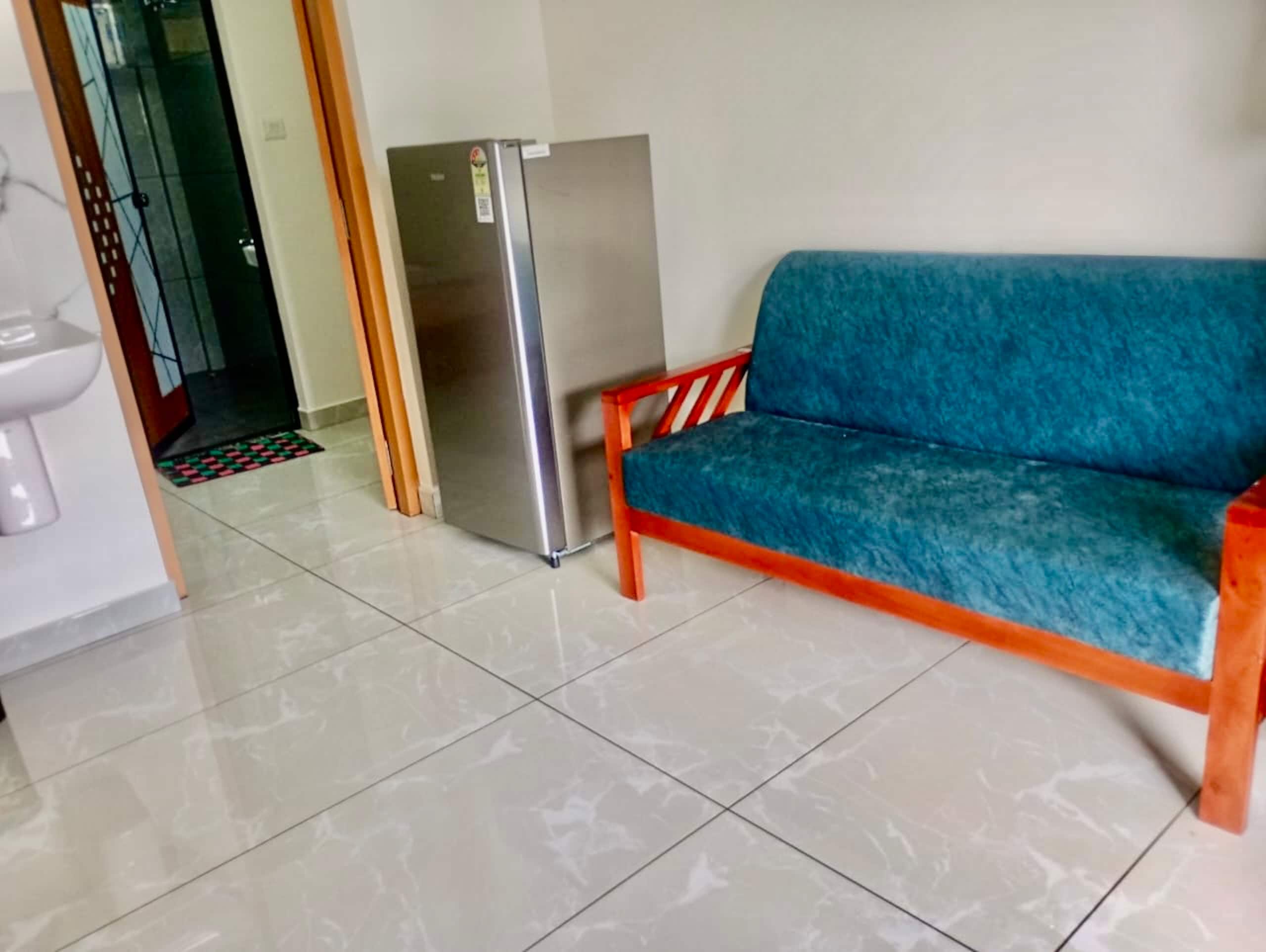 Cozy 1BHK AC Service Apartment with Kitchen - Tap to explore photos
