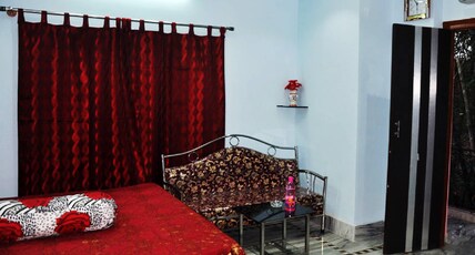 ESHANI LODGE & GUEST HOUSE Room Type - Deluxe Room