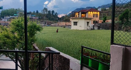 Blue sky homestay Room Type - Deluxe Room Ground Floor