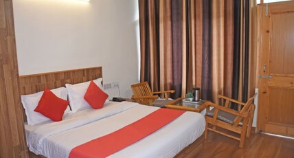 Hotel The Destination (850m from Mall Road) Room Type - Deluxe Room with Balcony