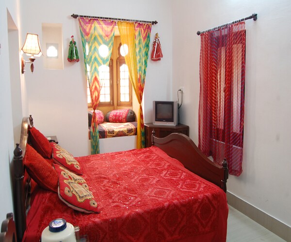 Hotel Bharat Villas - Tap to explore photos