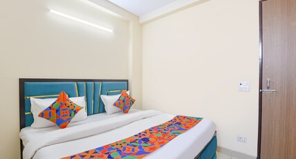 FabHotel Glass Castle Room Type - Deluxe Room