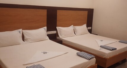 RANI RESIDENCY Room Type - Quadruple Room ( AC)