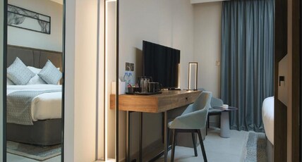 Hotel Holiday International Room Type - Junior Suite Twin Beds