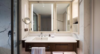 The Ambassador Seoul - A Pullman Hotel Room Type - Deluxe Room with 1 King bed