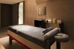 DoubleTree by Hilton Pune Chinchwad
