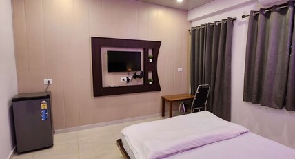 HOTEL PURVA Room Type - Deluxe Room - AC