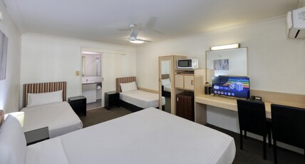 Best Western Cattle City Motor Inn Room Type - 1 Queen 2 Single Beds, Non-Smoking, High Speed Internet Access, Air-Conditioned, Cable Tv, Mini Bar, Best Western Cattle City Motor Inn Room Type - 1 Queen 2 Single Beds, Non-Smoking, High Speed Internet Access, Air-Conditioned, Cable Tv, Mini Bar,