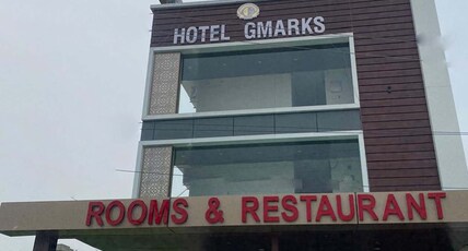 Hotel Gmarks Room Type - Family Room with Airport View
