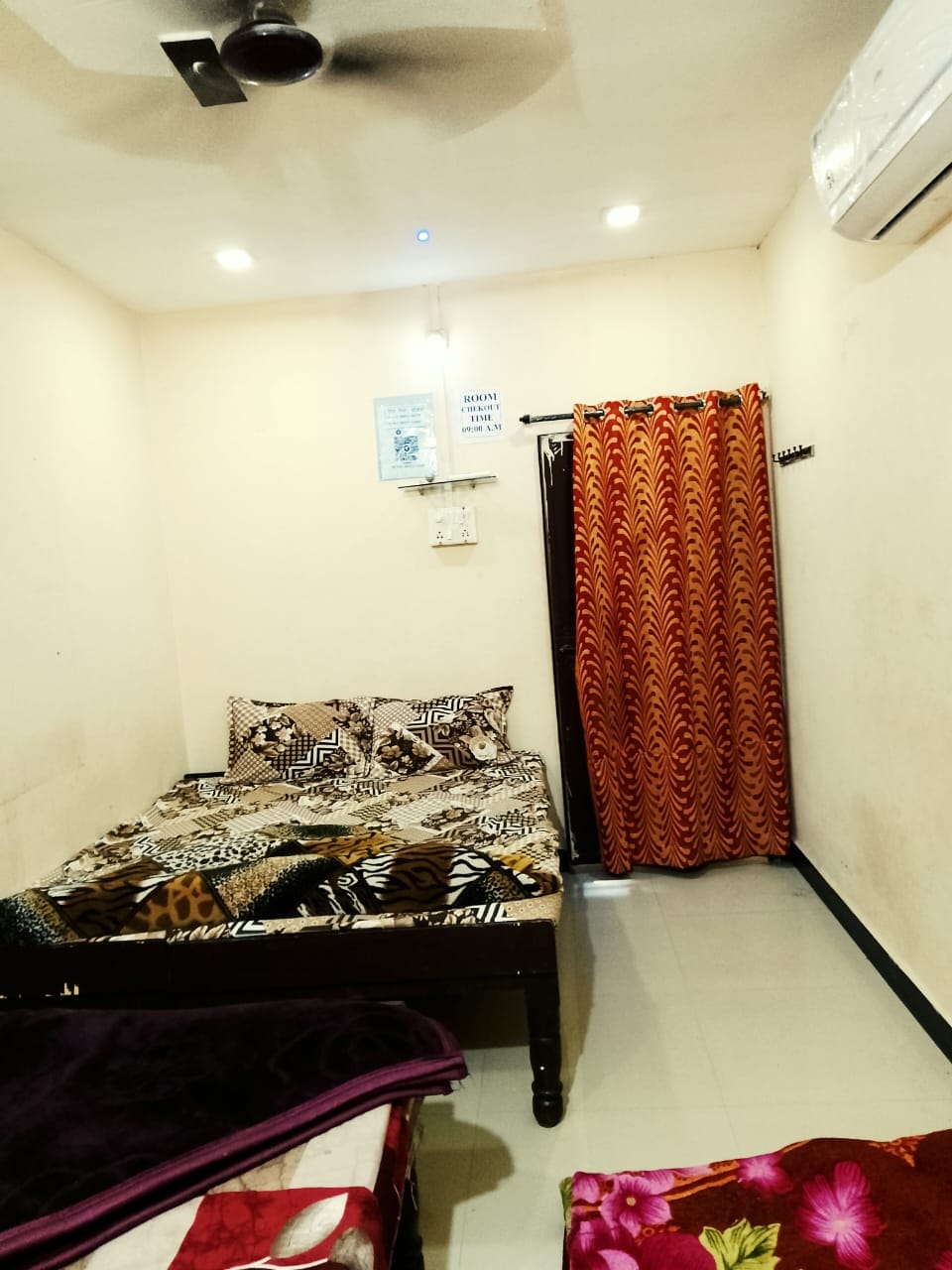 Ganga Guest House - Tap to explore photos