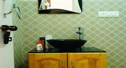 The Stone House-Cottages Room Type - The Heritage Room with balconey