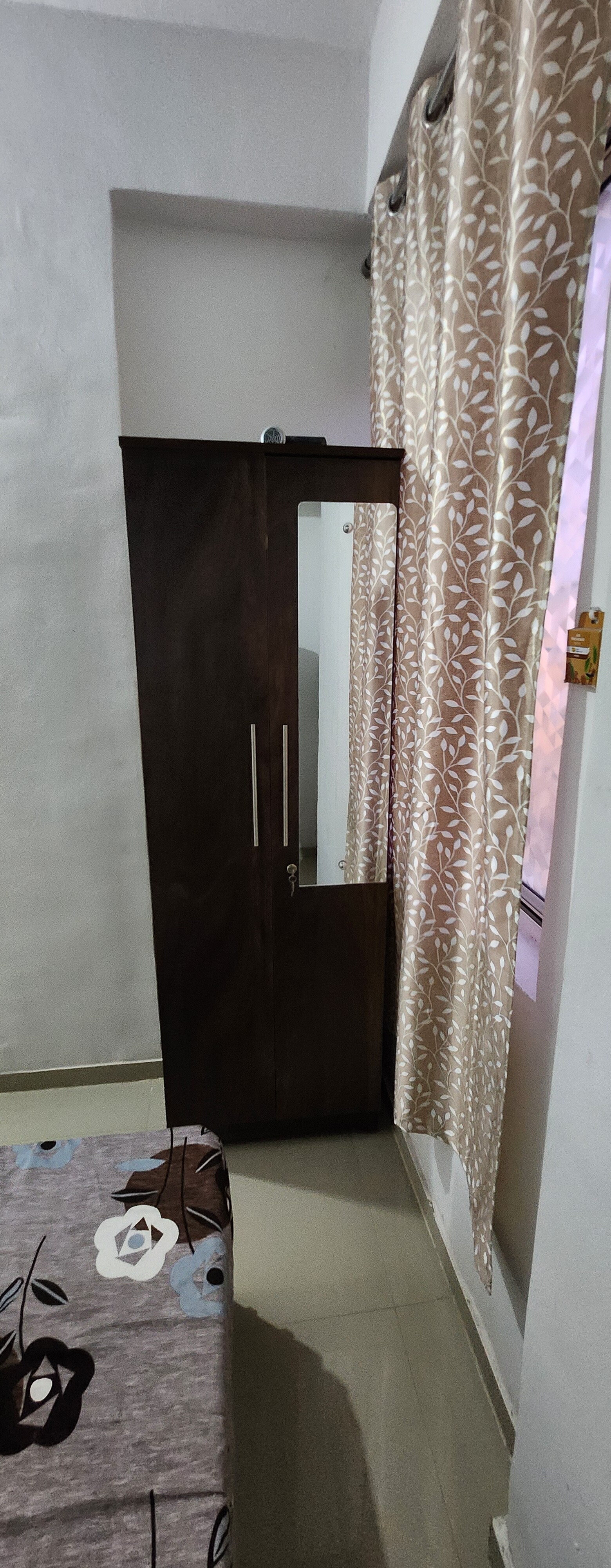 Whole 1BHK flat for friends family - Tap to explore photos