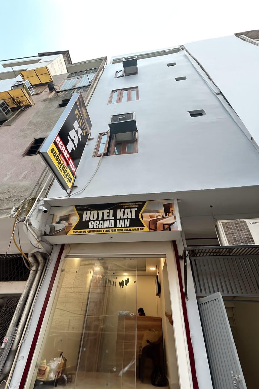 Hotel Kat Grand inn Near Anand Vihar By KAT Group - Tap to explore photos