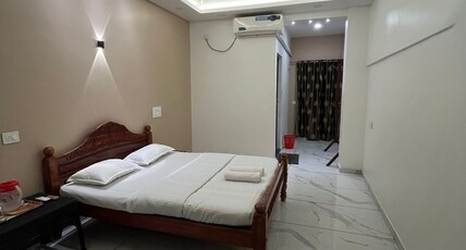 NAINAS RESIDENCY ALAPPUZHA Room Type - Bedroom 207