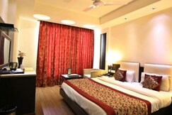 The Prime Balaji Deluxe @ New Delhi Railway Station