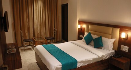 Hotel Candor Amigo Room Type - Executive Room with King Bed