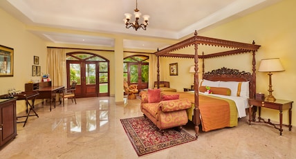 The Lalit Golf & Spa Resort Room Type - The Lalit Legacy Suite with Balcony/Bathtub/Jacuzzi/Sitout/Lounge The Lalit Golf & Spa Resort Room Type - The Lalit Legacy Suite with Balcony/Bathtub/Jacuzzi/Sitout/Lounge