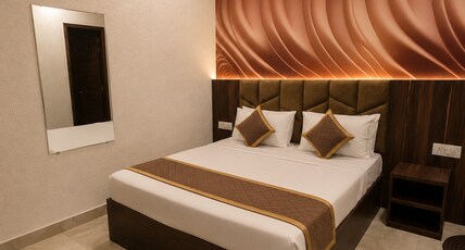 Hotel KR Room Type - Deluxe Room With Parking