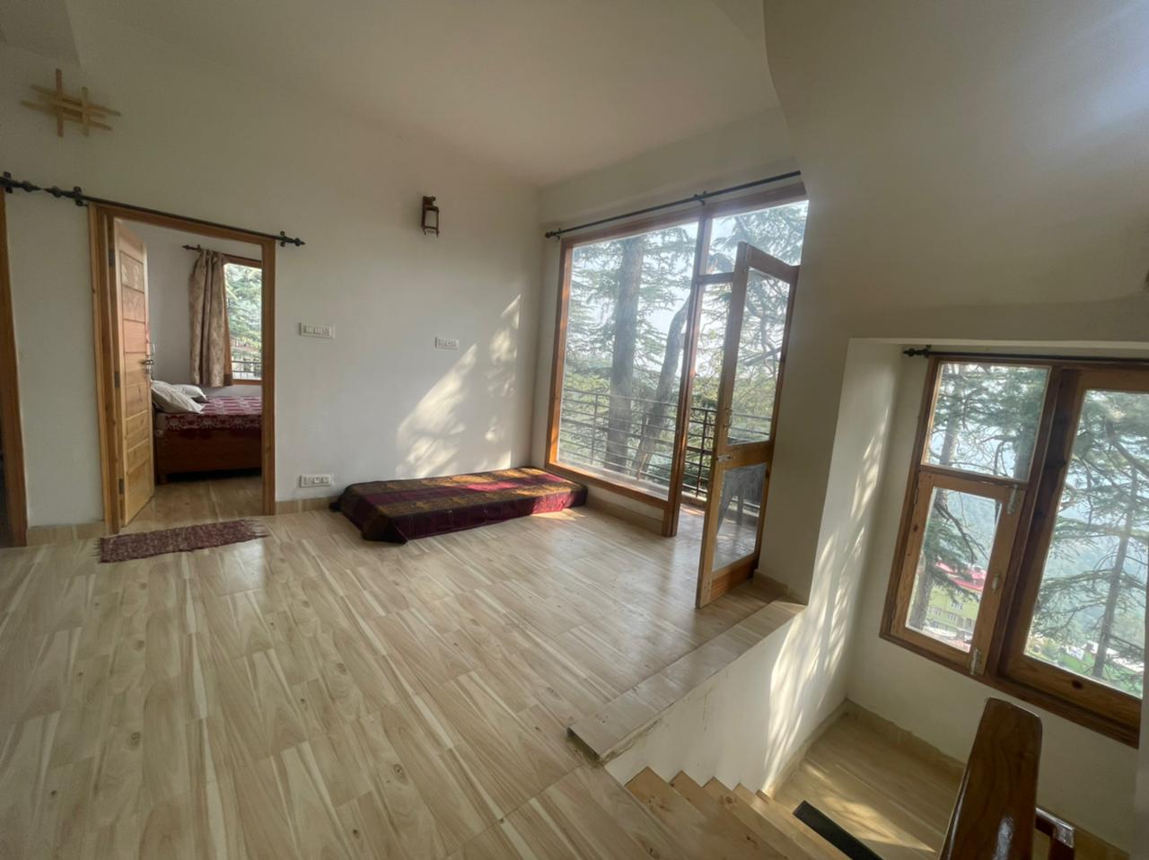 Somewhere Over The Rainbow - 2 Rooms with Living Area - Tap to explore photos