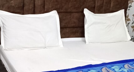 Radhika Vallabh Sadan Room Type - Bedroom 4