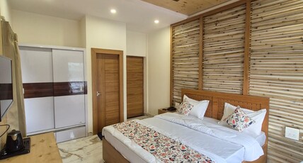 Lake wood stay Room Type - Bamboo Nest