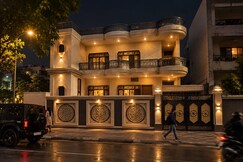 KAPOOR'S
