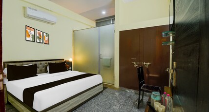 Collection O Sunder Nagar Golvyas Formerly Hotel Vanshil Room Type - NON AC Saver