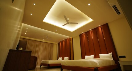 OM RESIDENCY Room Type - DOUBLE EXECUTIVE ROOM