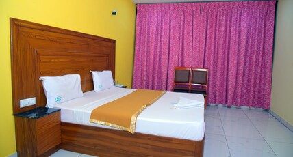 HOTEL NKR Room Type - Deluxe AC Room