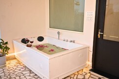 Udaipur The Aravali Terrace Luxury Stay Jacuzzi