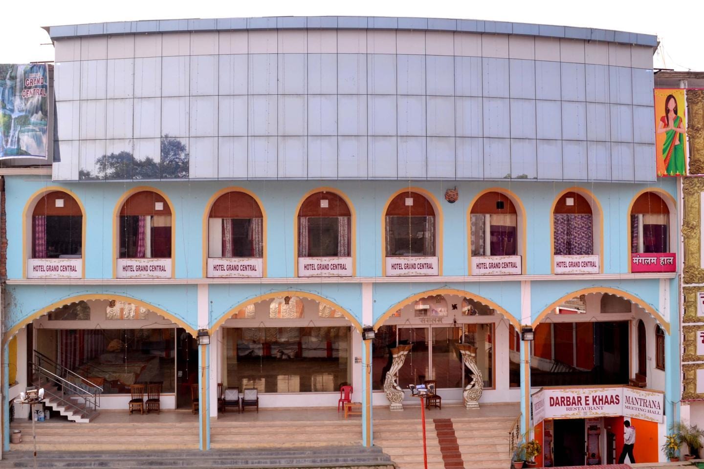 Hotel Srimann Mangalam - Tap to explore photos