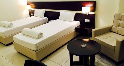 GRAND INN Room Type - Deluxe Twin Bed Room