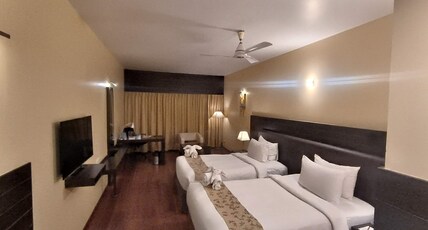 THE WOODROSE Room Type - Superior Room