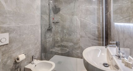 Best Western Plus Royal Superga Hotel Room Type - Suite-1 King Bed, Non-Smoking, Bathrobe And Slippers