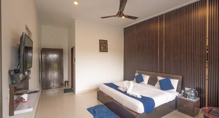 Corbett Holiday Forest Resort Room Type - Deluxe Room with Garden and Forest view