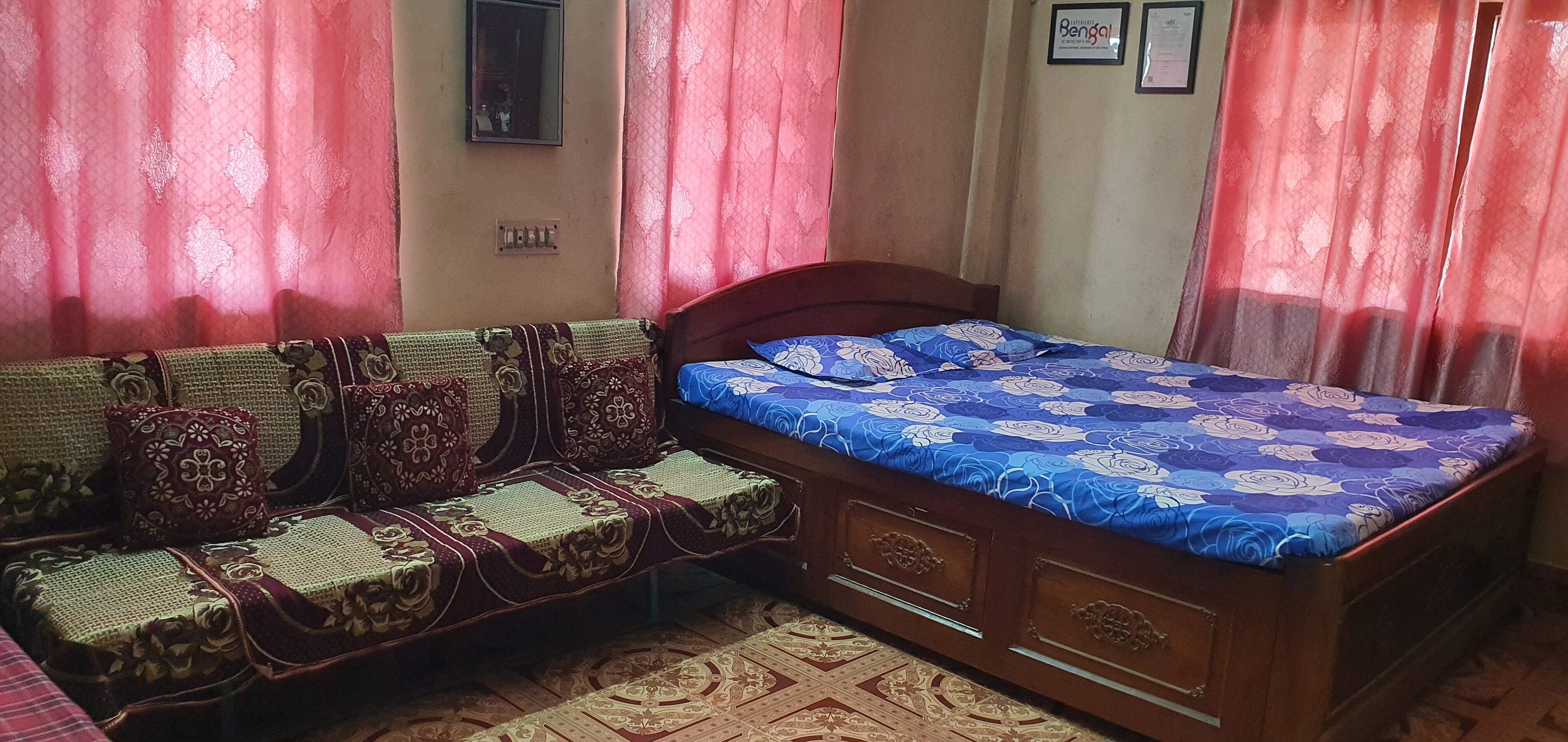Biswas Homestay - Tap to explore photos