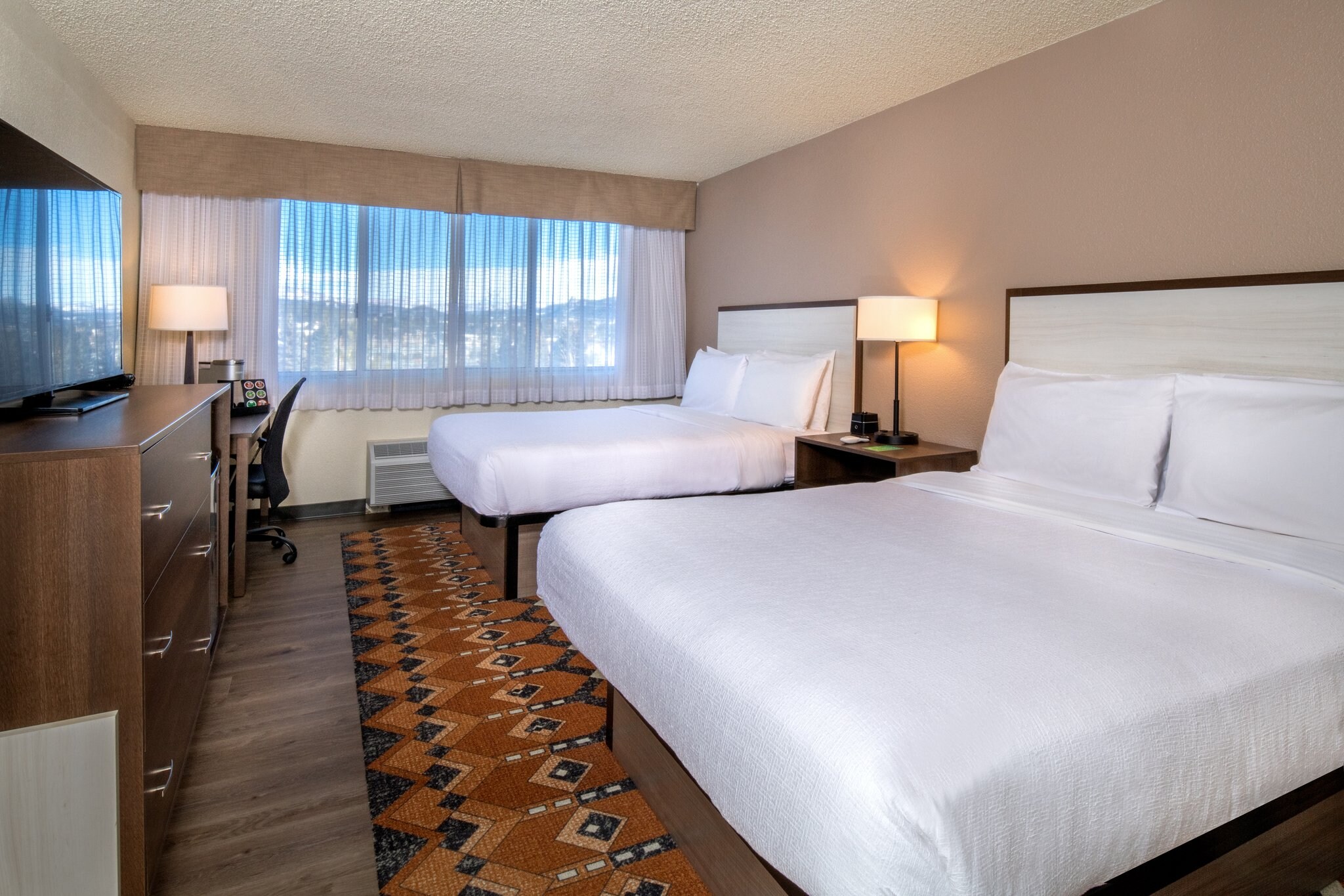 Holiday Inn ESTES PARK - Tap to explore photos