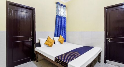 Hotel O royals inn Room Type - Classic