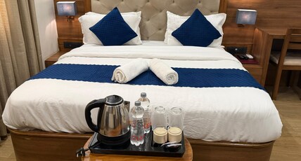 Hotel Evershine Room Type - Semi Deluxe ( 1 KING BED OR 2 TWIN BED )