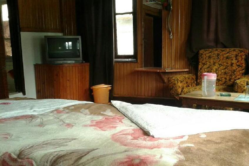 Regent  - Tap to explore photos