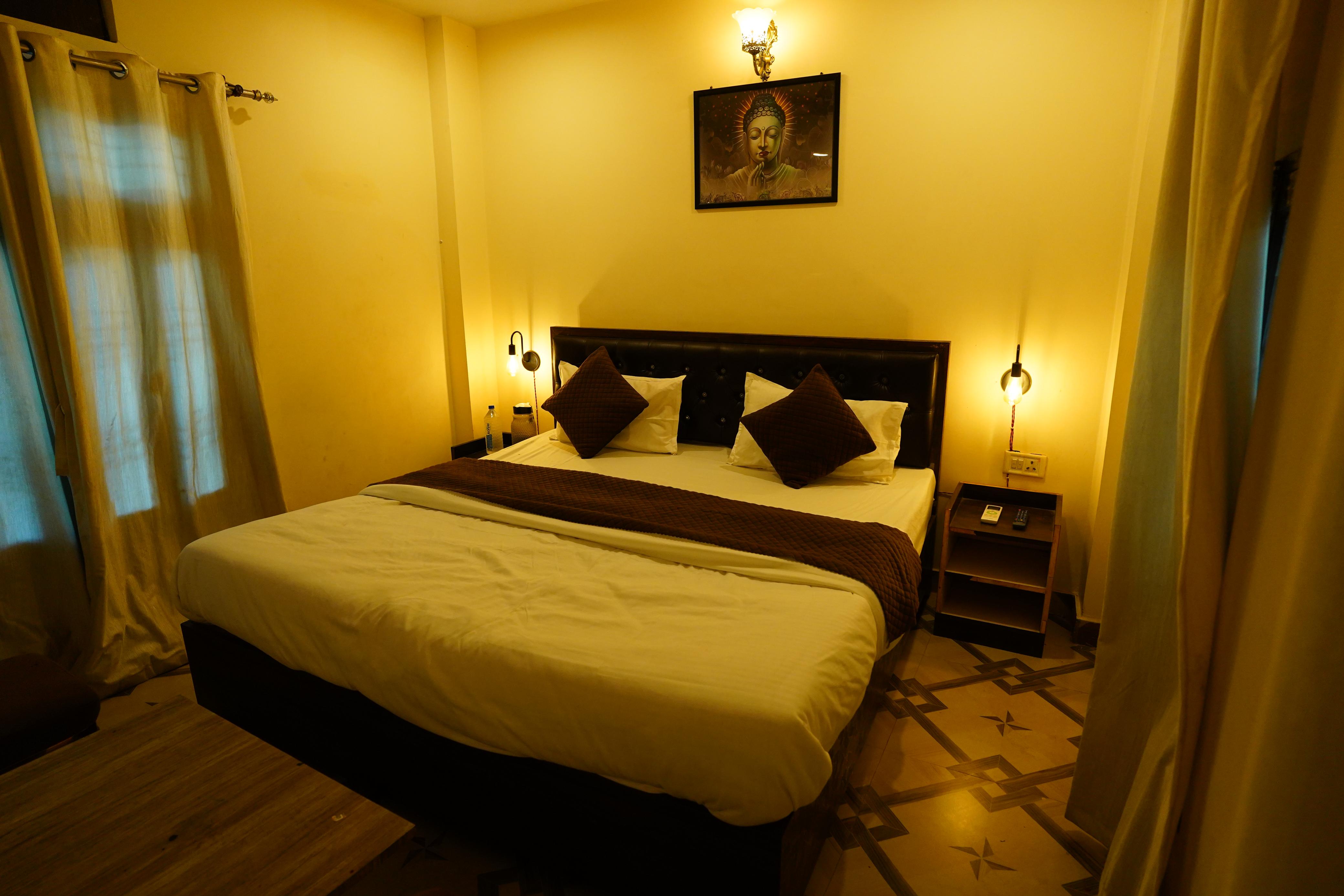 The Grand Ganga PG House - Tap to explore photos