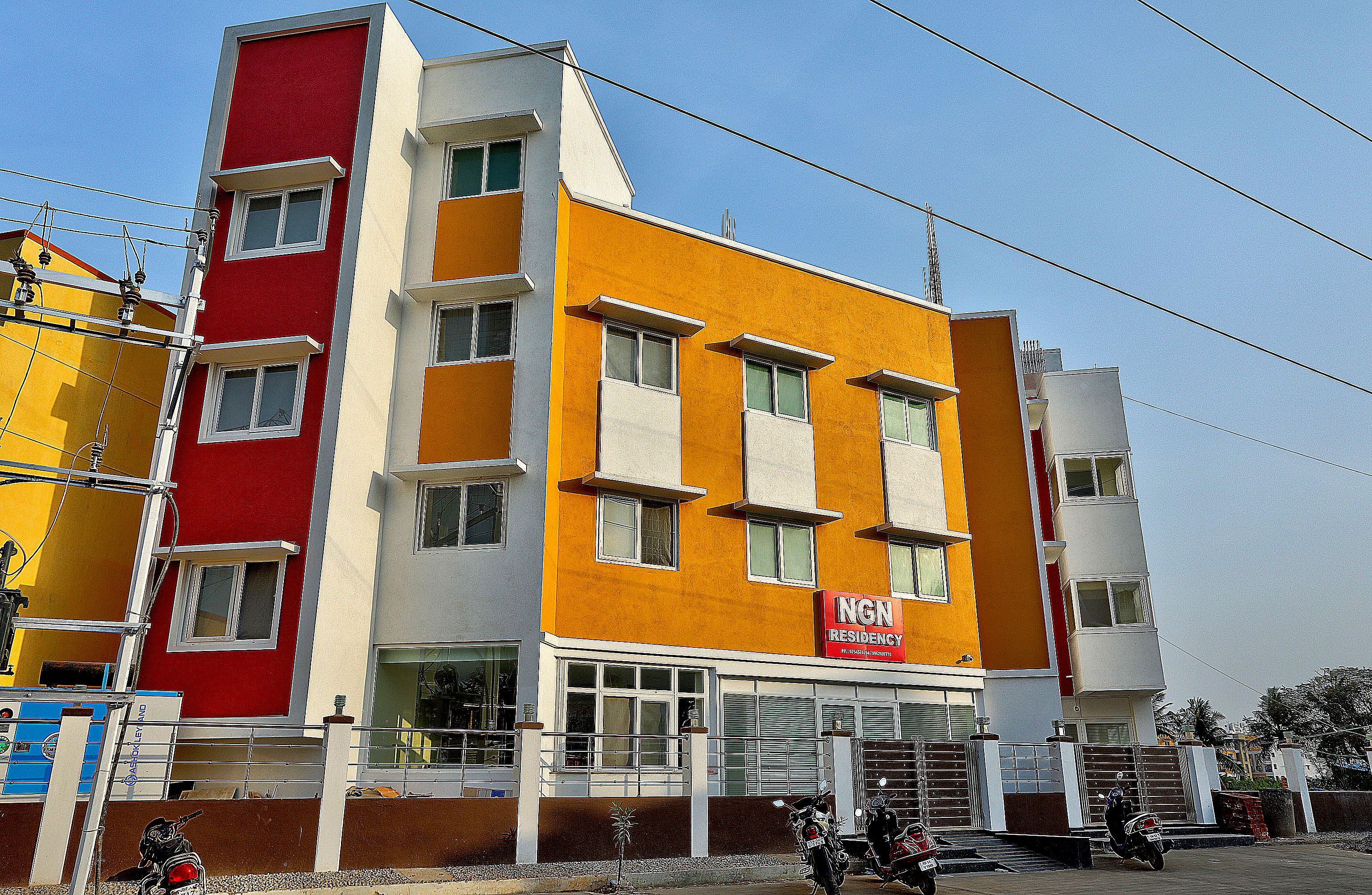 OYO Home Perumbakkam - Tap to explore photos